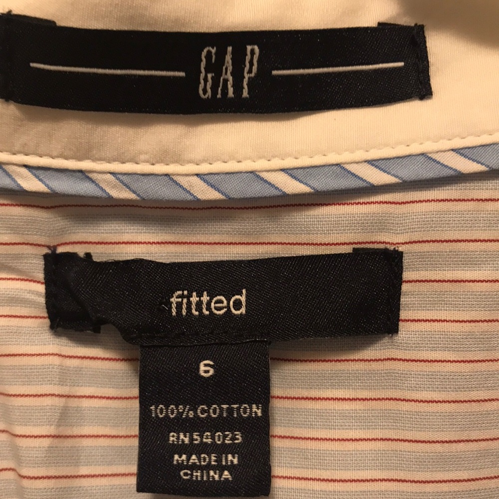 Button down shirt - Picture 2 of 4